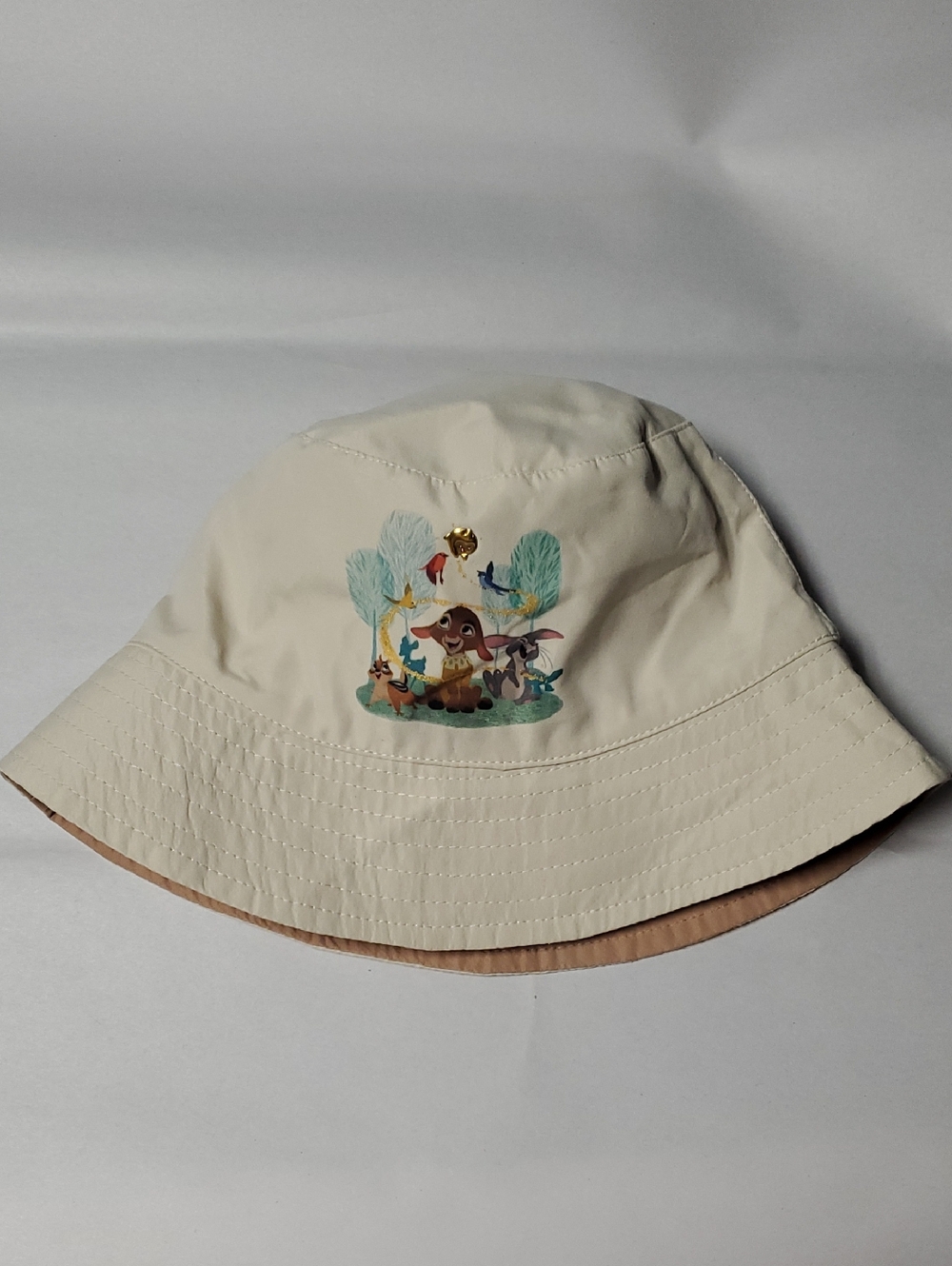 NWT Disney Wish Star Adult Cream Bucket Hat Vacation Parks